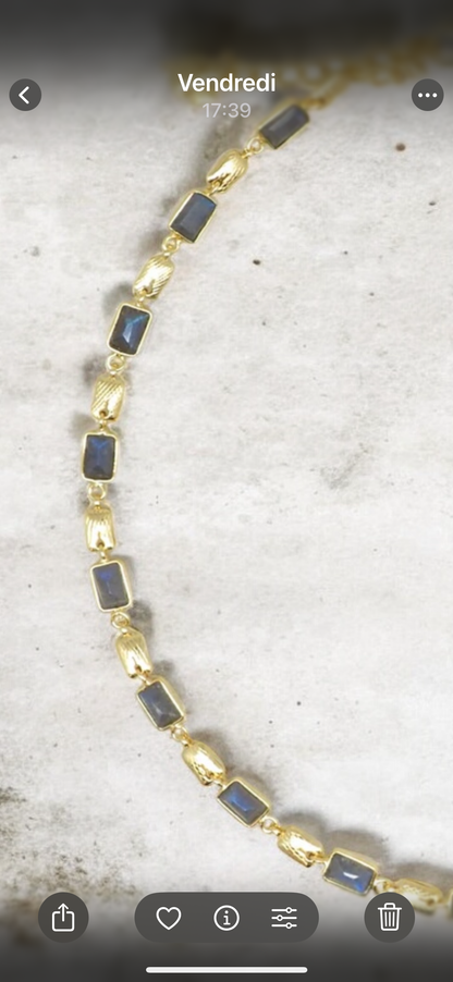 Collier en Laiton doré à l'or fin 18 carats et Labradorite